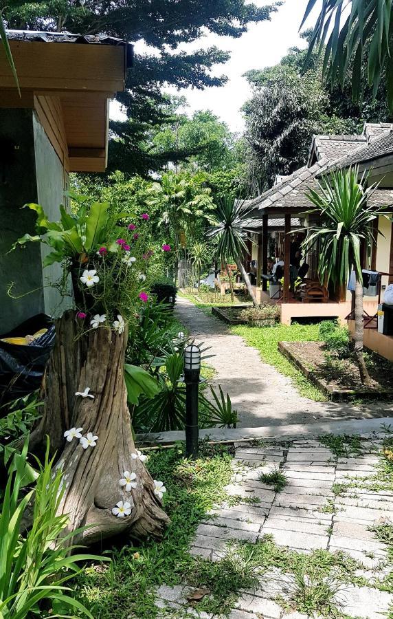 Brick House Hostel Pai Exterior photo
