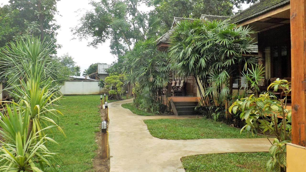 Brick House Hostel Pai Exterior photo